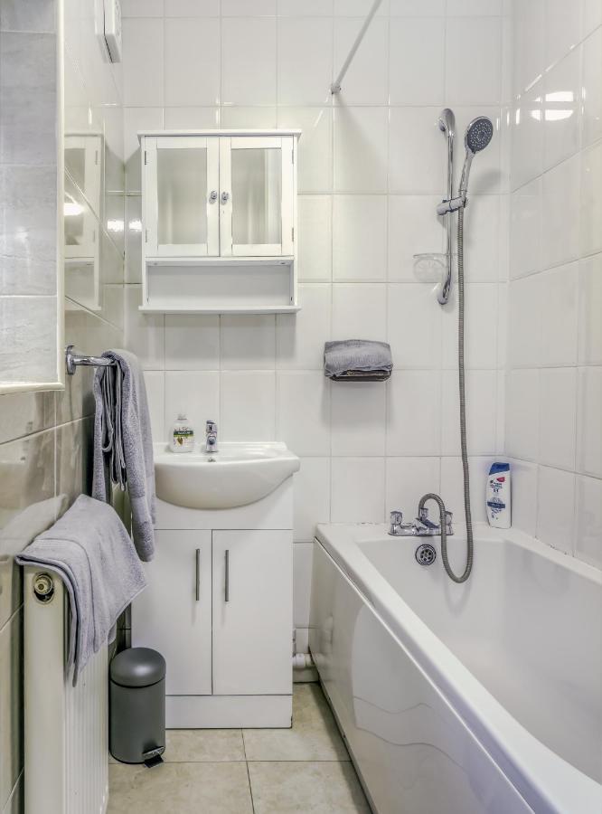 090 Beautiful 1 Bedroom Flat Near Luton Town And Station Eksteriør billede