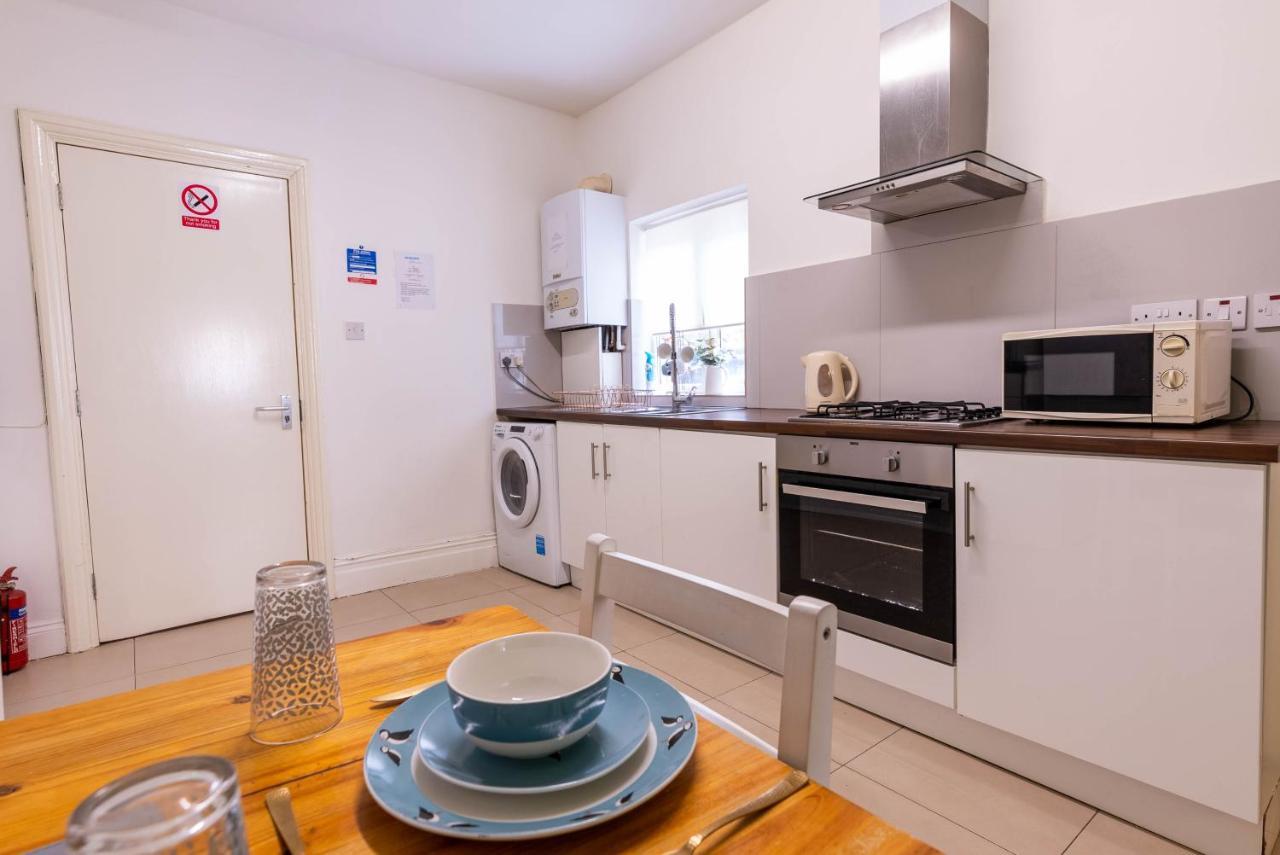 090 Beautiful 1 Bedroom Flat Near Luton Town And Station Eksteriør billede